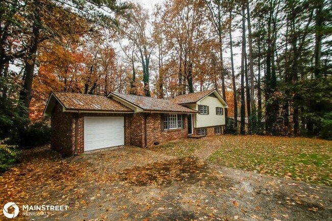 Building Photo - 2630 Barcelona Ct, Atlanta, GA 30349
