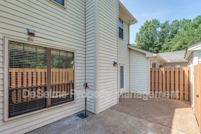 Foto del edificio - 1122 Brentwood Pointe