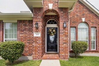 Building Photo - 306 King William Dr