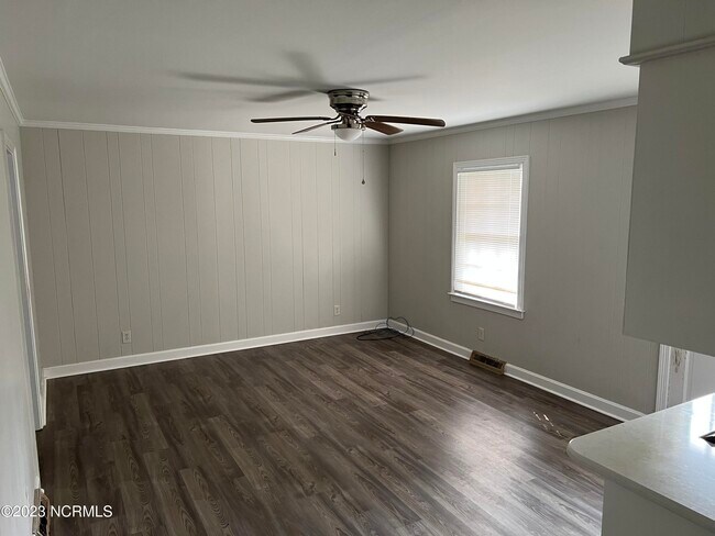 Foto del edificio - 109 Ridge Rd NW