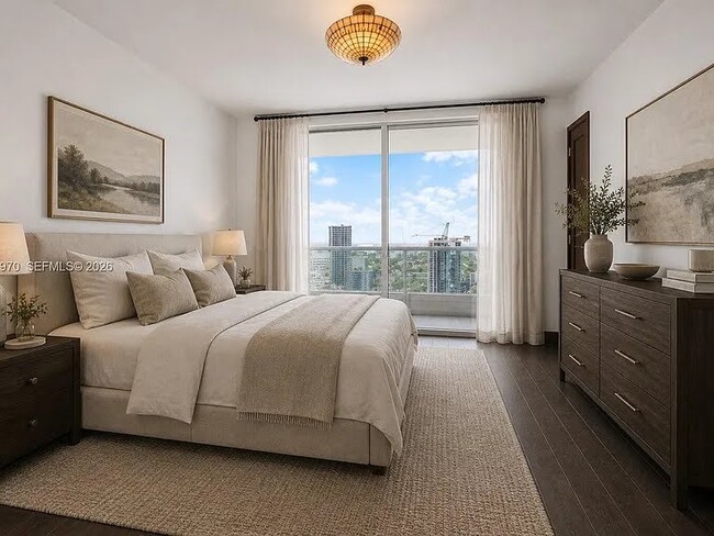 Building Photo - 900 Biscayne Blvd
