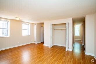 1BR, 1BA - 791 SF - Georgian Court
