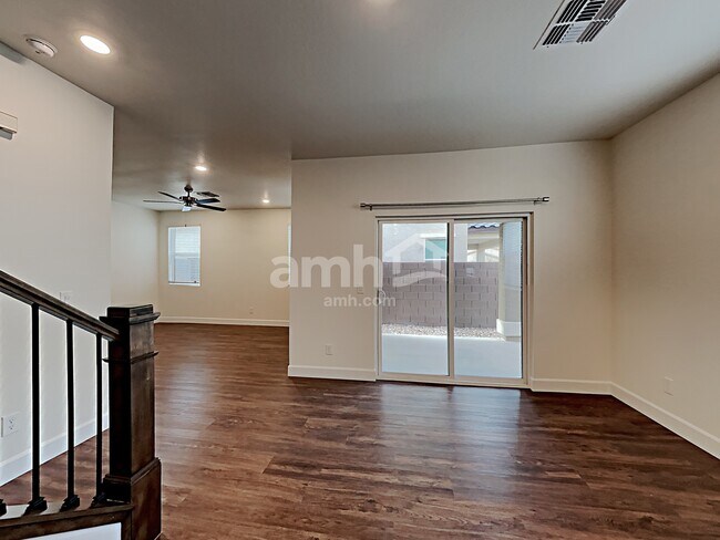 Building Photo - 684 W Laredo Ave