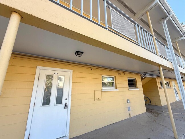 Building Photo - 2155 Wood St