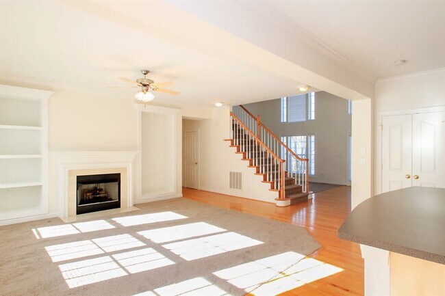 Foto del edificio - 14511 Maclauren Ln