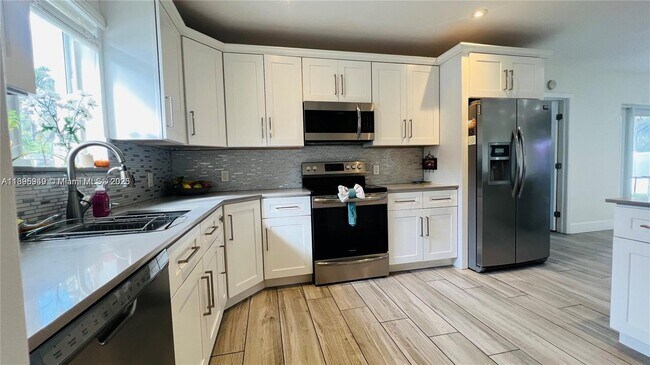 Foto del edificio - 911 N 14th Ave