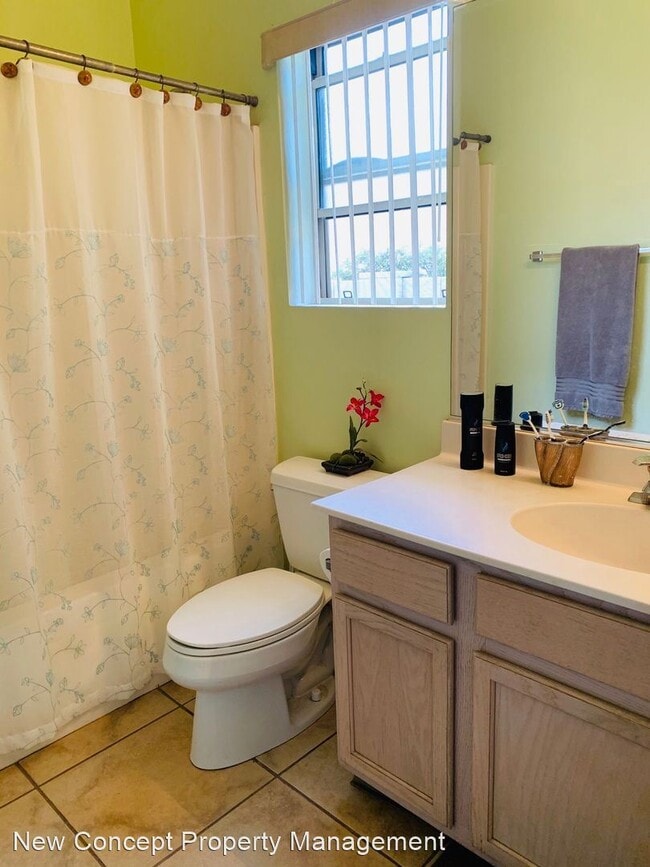 Building Photo - 2 br, 2 bath House - 286 E Via Teresita