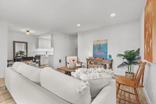 Building Photo - 2715 Camino Del Mar