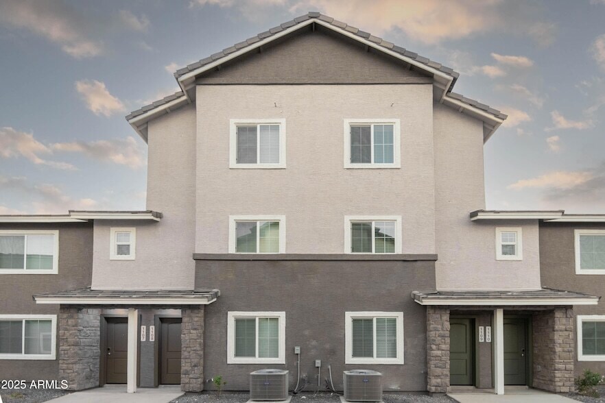 Foto principal - 12570 N Cotton Ln