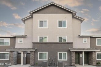Building Photo - 12570 N Cotton Ln