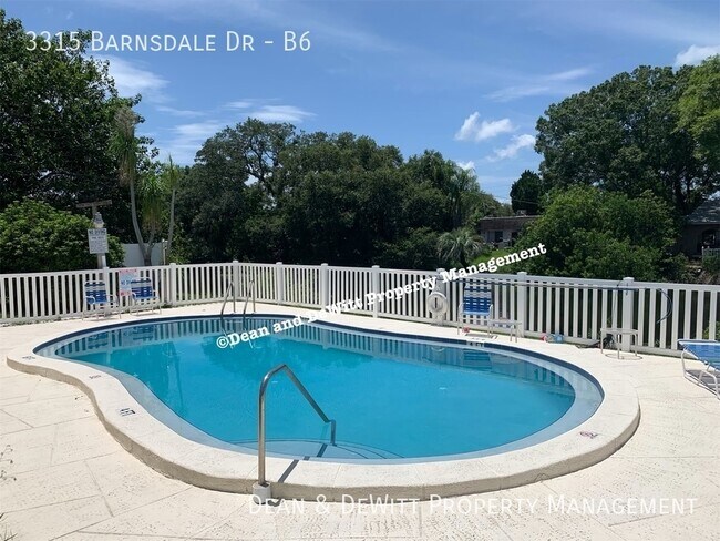 Foto del edificio - 3315 Barnsdale Dr