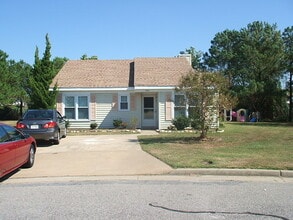 Building Photo - 804 Alger Ct