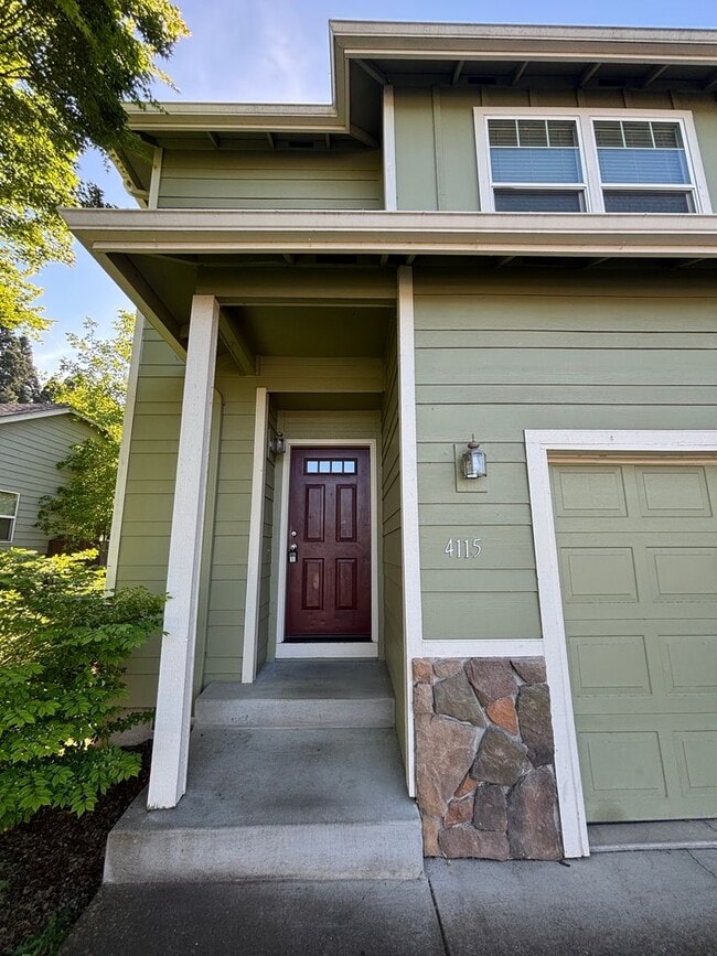 Building Photo - 4115 Geranium Loop NE