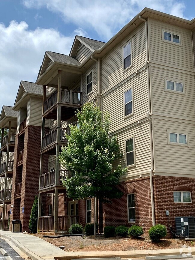 Building Photo - Crawford Edge