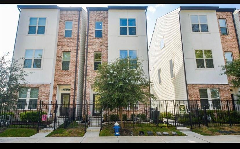 Foto principal - 705 Schwartz St