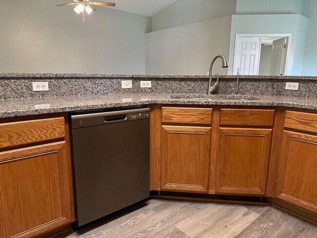 Building Photo - 6340 Heronwalk Dr