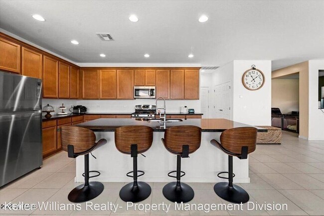 Building Photo - 5 br, 3 bath House - 320 W Glacier Bay Drive