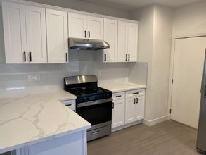 Building Photo - 795 Via Barquero