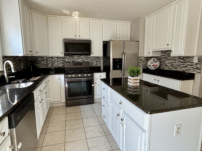 Building Photo - 2057 Pieris Ct