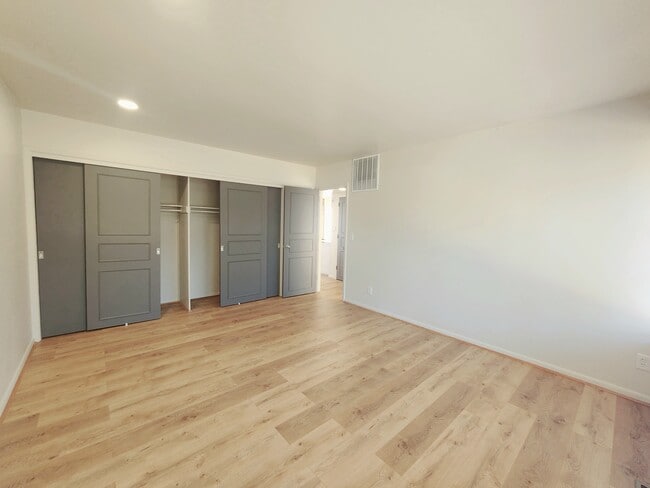 Photo - Drummond Flats Apartment