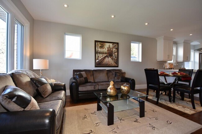 Building Photo - All Inclusive Upper Suite