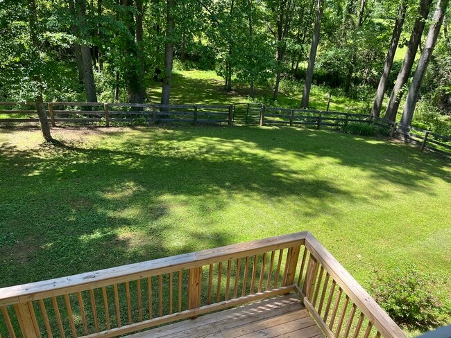 Building Photo - 7204 Woods Edge Ct