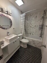 Building Photo - 5721 Som Center Rd