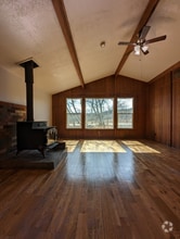 Building Photo - 320 Beaver Creek Rd