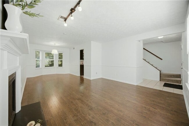 Building Photo - 10420 Virginia Pine Ln