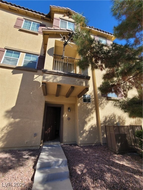 Building Photo - 5965 Palmilla St