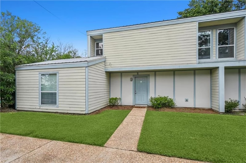 351 Jackson Ave Unit 4C, Mandeville, LA 70448 Condo for Rent in