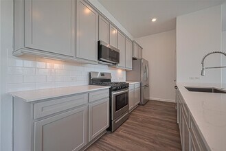 Building Photo - 5623 Foggy Vine Ct