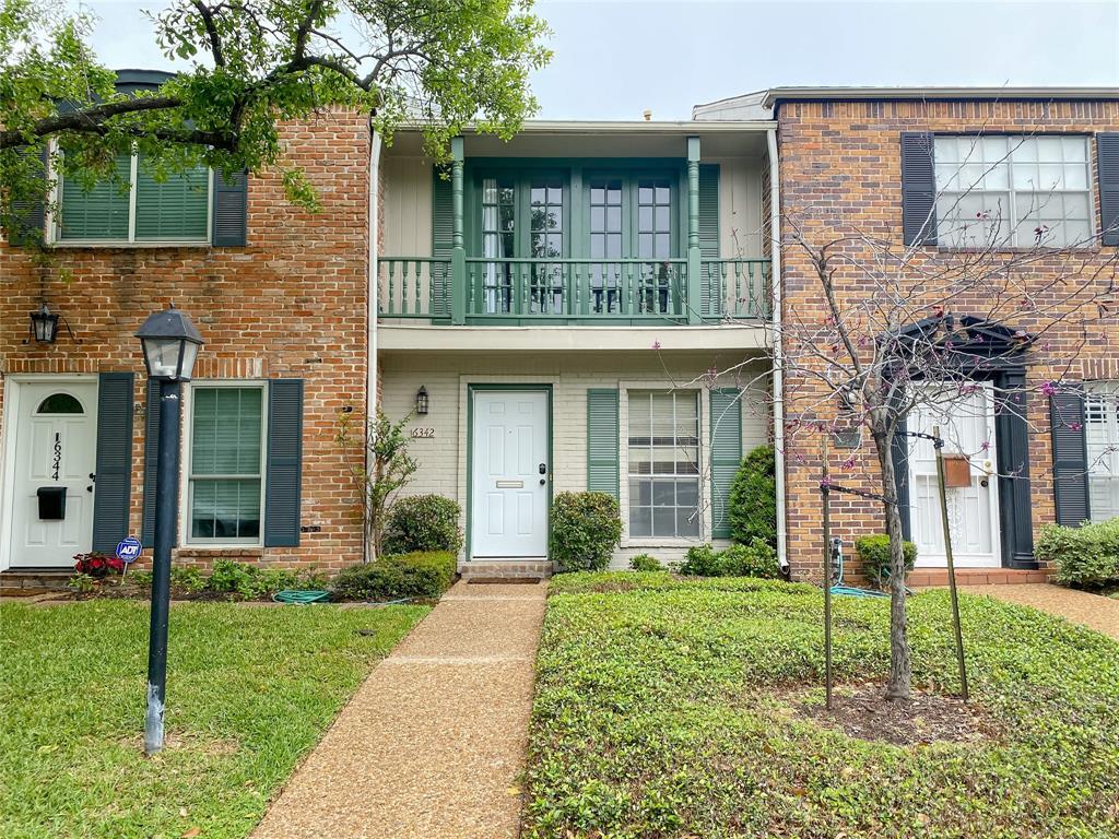 Foto principal - 6342 Chevy Chase Dr