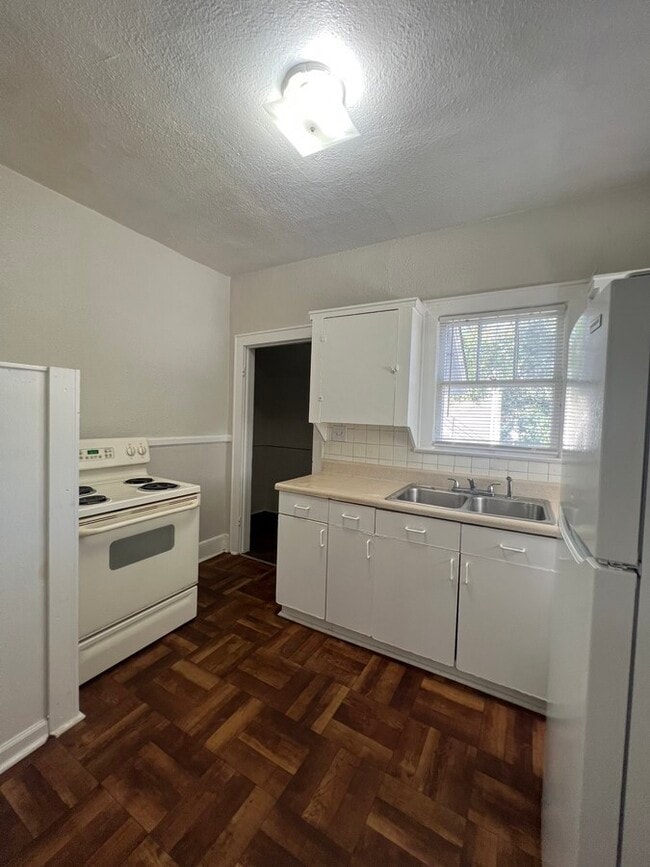 Foto del edificio - 3503 Stuart St