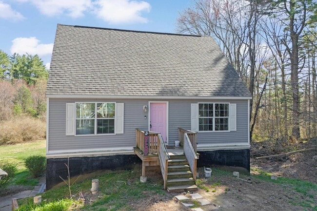 Building Photo - 7 Pheasant Run