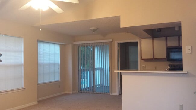 Building Photo - 1033 S Hiawassee Rd