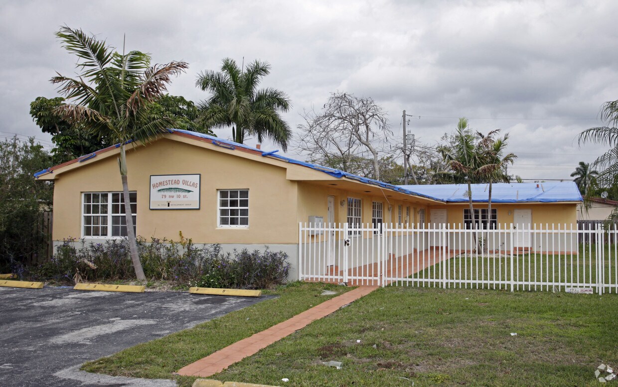 Primary Photo - 59-79 NW 10th St
