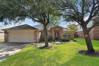 Building Photo - 2123 Enchanted Park Ln