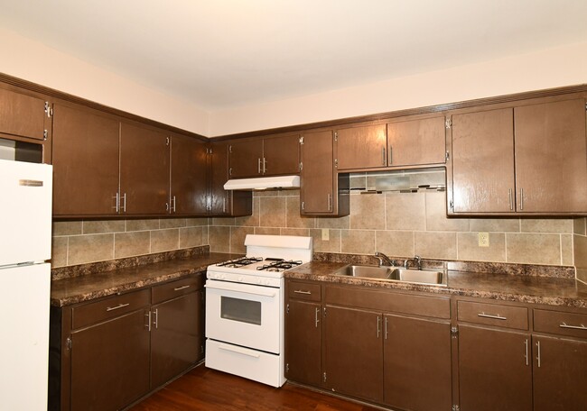 Foto del edificio - 7168 W Appleton Ave