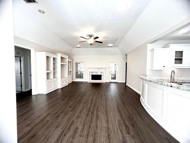 Building Photo - 3702 Whisper Walk