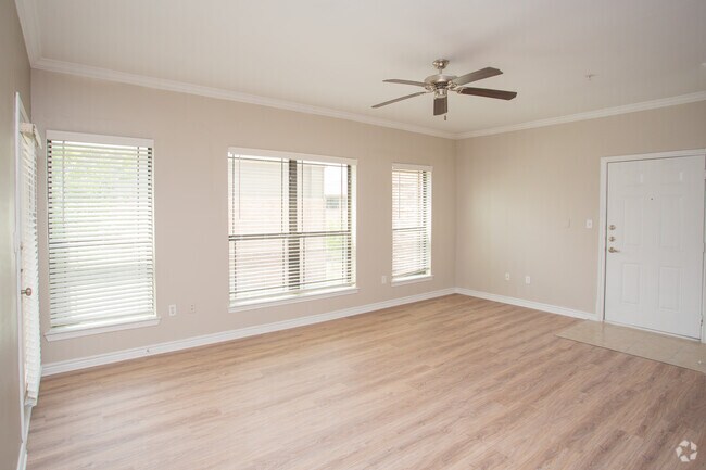 Sala de estar Lake Breeze - Lakeside 121 Apartments