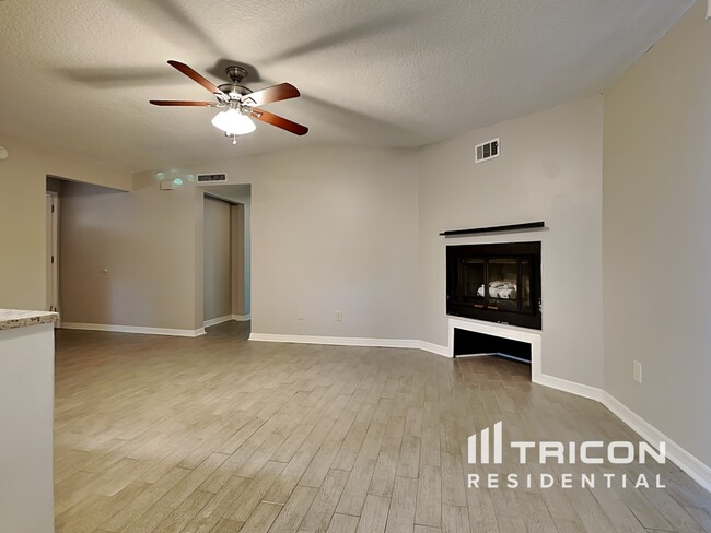 Building Photo - 7502 Pheasant Run Drive Jacksonville FL