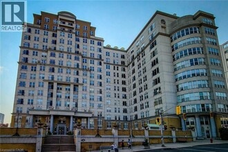 Building Photo - 135 James St S