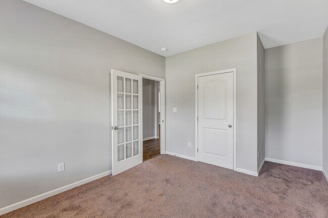 Building Photo - 14426 Water Stream Dr