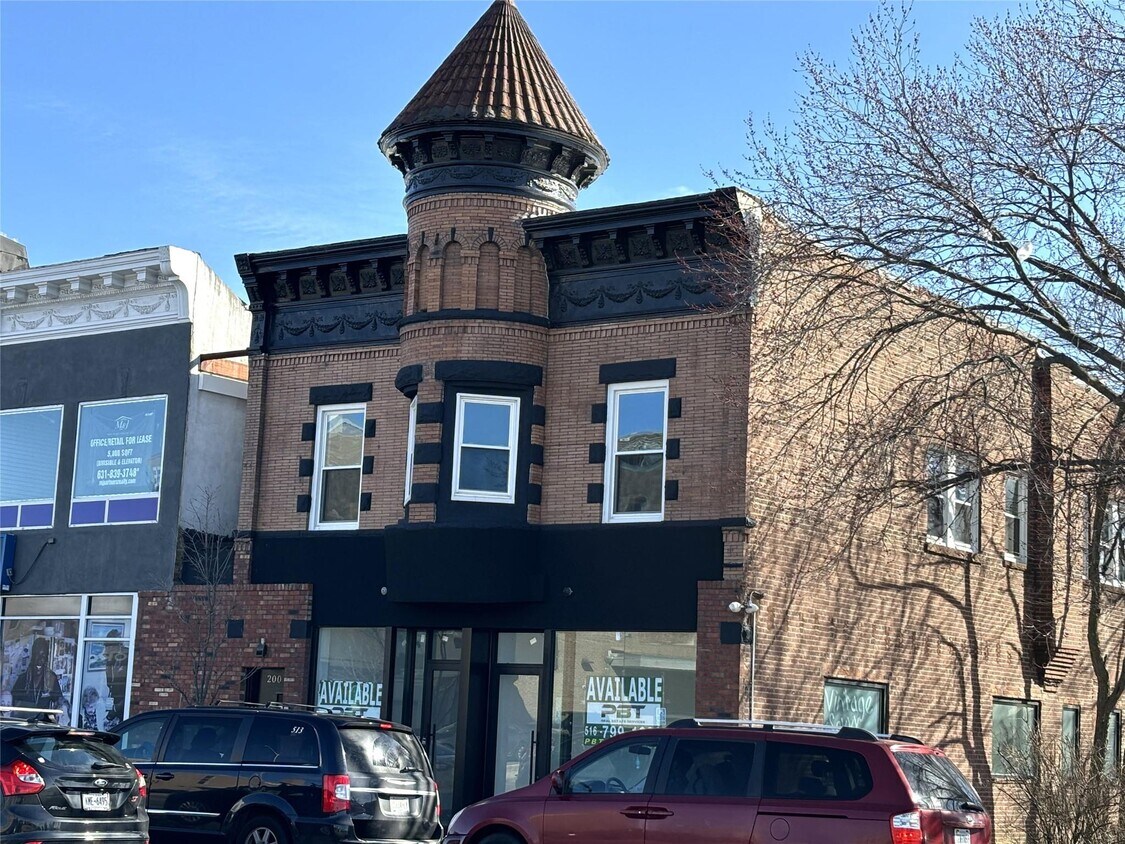 Primary Photo - 200 Merrick Rd