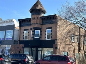 Building Photo - 200 Merrick Rd