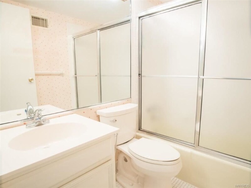 Foto principal - 4545 Chestnut Ridge Rd