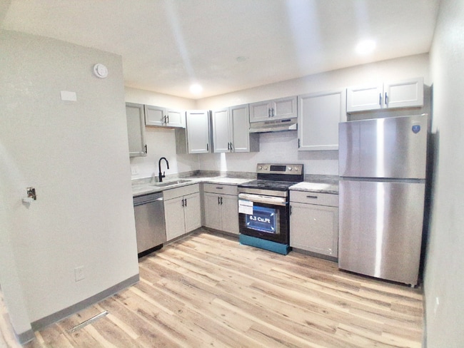 Building Photo - 4327 Ericson Dr