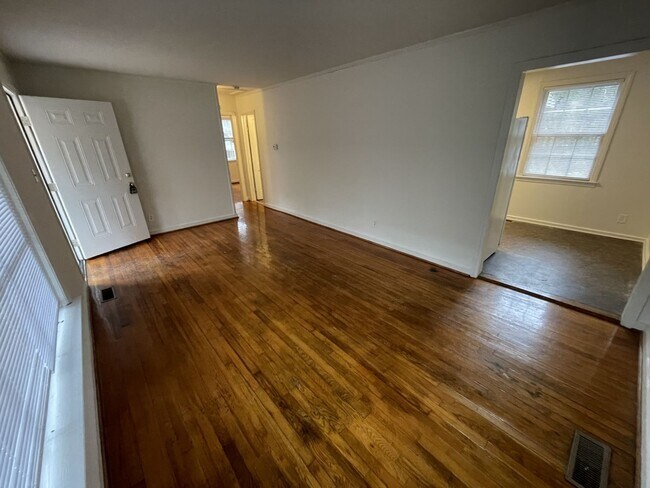 Building Photo - 322 Angier Ave