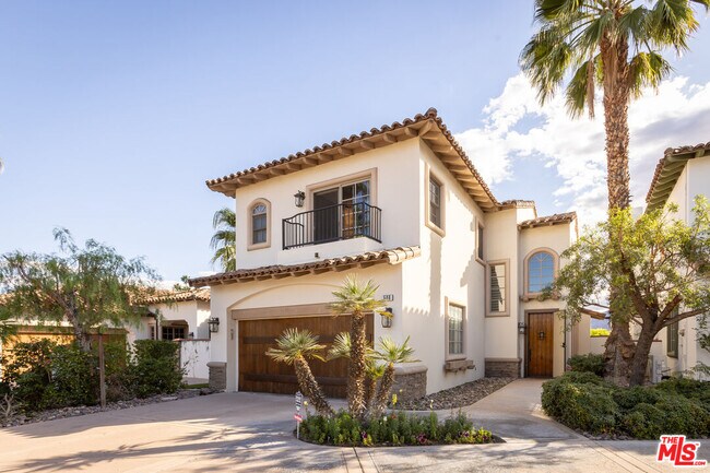 Foto del edificio - 546 N Indian Canyon Dr